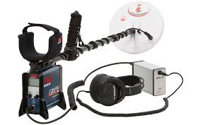 A dificuldade em extrair o mineral das profundezas da terra torna o diamante uma das pedras preciosas mais valiosas. Fortuna Detectores De Metais Minelab Detector De Metais Minelab Gpx 5000