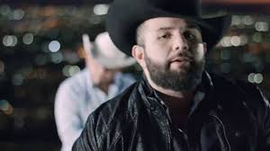 Buentema ayuda descargarme la avente carin leondescargar canciones mp3. Javier Gutierrez Carin Leon Me La Avente Video Oficial Facebook