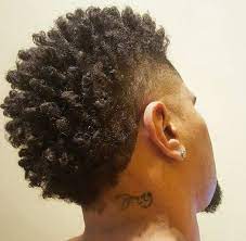 Les clous aussi bien que que les boucles d'oreilles magnétiques sont regroupés dans cette catégorie. 22 Coupes De Cheveux Pour Homme Noir Et Metis Coiffure Homme Coupe Cheveux Homme Cheveux Masculins Coupe De Cheveux