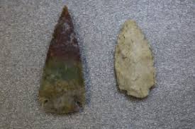 The one the left is an 'oblique' arrowhead, the other 3 are called 'transverse' arrowheads. Exploring Arrowhead Identification The Albion College Pleiad Online