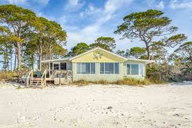 Key policies for our pet friendly florida rentals: Pet Friendly Vacation Rentals In Alligator Point Florida