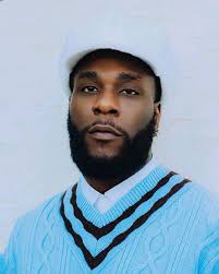 Girl i dey ur game oooooh Everydy u pray for me Make i become somebody God  don make somebody Na u go chop my MONEY