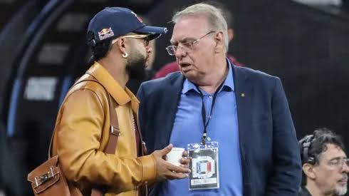 Stabile faz Corinthians passar vergonha em renova&ccedil;&atilde;o de Memphis