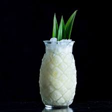 Cocktailkirsche (wird teils neben ananasstücken als garnitur verwendet). Pina Colada Perfekte Rezept Fur Den Ananas Kokos Cocktail