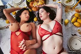 Mona Azar & Alyx Star Hot Orgy