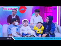 Anaknya bernama adamayansyah batubara , putra ucok baba. Awalnya Ucok Baba Istri Tak Direstui Sekarang Udah Punya 5 Anak Rumpi 21 4 21 P1 Youtube