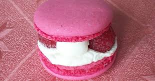 La Solution Macarons Grace A Mercotte Un Dejeuner De Soleil Macaron Mercotte Macaron Framboise