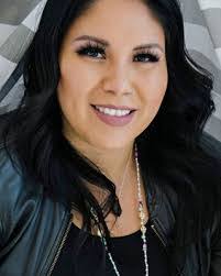 Tisha Summers's Instagram, Twitter & Facebook