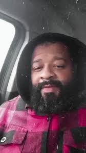 Rob Mayfield (@makedaworldlaugh1)