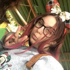 Ashley Richmeier's Instagram, Twitter & Facebook