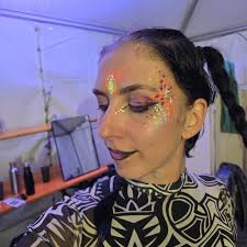 It was about time to incorporate my led katanas into an act ⚔️ Excited for  @garbicz_festival together with @__bloomboom__ 💜 🧿🪬🧿 🪬🎮🪬 🎱🪬🎱  Emoji art? Lol got caught up in emojis meow 😸 #ledkatana #sword #flowarts  #doublesword