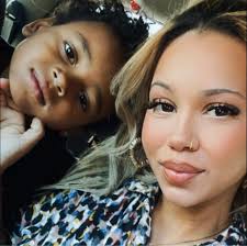 Kianna Carangi (@kiannacarangi) • Facebook