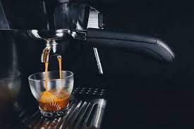 With premium materials, independent heat exchangers, and a powerful volumetric pump, the classe 5 offers professional control with high performance. Best Italian Espresso Machine Of 2021