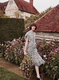 Pin By Sophἰe On Summer In The Village Editorial Fashion Garden Party Dress Party Fashion