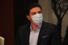 Los dos candidatos punteros que aspiran a gobernar el estado mexicano de nuevo león, samuel garcía (movimiento ciudadano) y adrián de la tenemos una ventaja de 10 puntos porcentuales en la elección. Samuel Garcia Lidera En Gasto Para La Gubernatura De Nuevo Leon 24 Horas