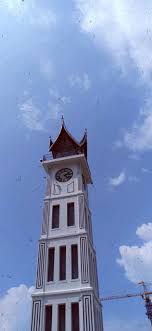 People interested in jam gadang also . Jam Gadang Bukittinggi Foto Wisata Bayangan Gambar