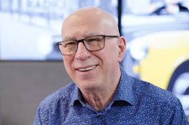 Ken Bruce to front new Greatest Hits Radio station dedicated to Sixties  music