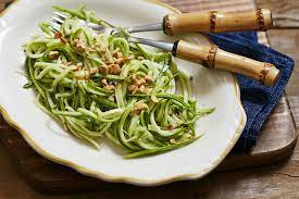 Salada De Abobrinha Com Castanha De Caju Panelinha