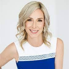 Kandi Warren's Instagram, Twitter & Facebook