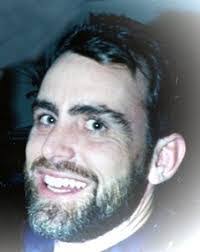 Ryan Metcalfe's Instagram, Twitter & Facebook