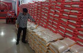 Find the lowest prices online on cirebon. Pdip Kuningan Siapkan Ribuan Paket Sembako Radarcirebon Com
