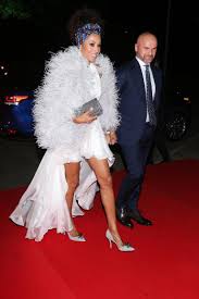 Rafał brzoska to znany biznesmen, twórca m.in paczkomatów i firmy inpost. Omenaa Mensah I Rafal Brzoska Swietuja Rocznice Slubu Pokazali Pierwsze Zdjecie Z Ceremonii Instagram Plejada Pl