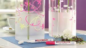 Bodenvase dekorieren amphore deko weihnachten fenster deko ideen dekoration halloween selber machen weihnachtskränze. Glasvasen Dekorieren Fruhling In Der Vase Ideen Edding