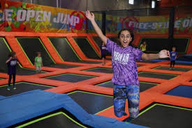 Sky zone offers a variety of exciting trampoline park attractions and programs. 6 Trampoline Parks And Bounce Houses In Pittsburgh