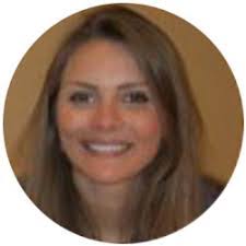 Elyse Nelson's Instagram, Twitter & Facebook