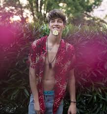 More images for tayler holder instagram pictures » Taylor Holder Taylor Holder Happy Kids Holder