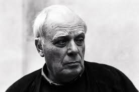 He spent most of his career abroad, winning several items of silverware with dynamo kyiv in ukraine. Camoes Berlim Antonio Lobo Antunes