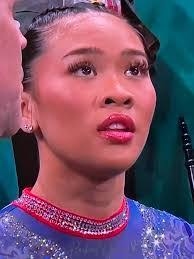 Lisa Lineback's Instagram, Twitter & Facebook