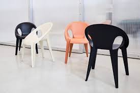 Bell Chair By Konstantin Grcic For Magis Is Made In Less Than A Minute In 2020 Molded Chair Chair Molded Plastic Chairs