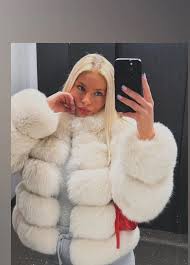 Hot ThatYoungBlonde pussy play videos here