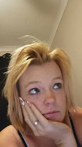 Here's a selfie with no arm and a bestie.. put us somewhere scandalous 🤣