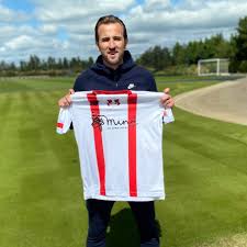 Harry kane england transparent png is about 2018 world cup, england national football team, tshirt download now for free this harry kane england transparent png image with no background. Harry Kane Buys Leyton Orient Shirt Sponsorship To Support Three Charities