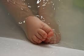 Here's how i bathe my new babies. How Often Should I Bathe My Newborn Baby Babiesmata