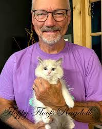 Lori Pauly's Instagram, Twitter & Facebook