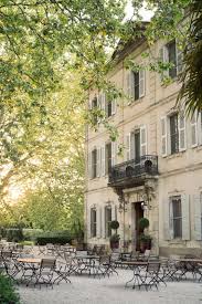 A Provence Dream Chateau Des Alpilles En 2020 Maison En Provence Chateau Le Manoir