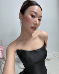 Foundation🩶Charlotte Tibury #camellia #fashion #shooting #hepburnstyle  #ctfoundation