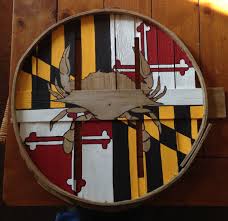 How to make the best maryland crab cakes recipe with lump crabmeat, saltine crackers, mayonnaise and an egg. Full Maryland State Flag Background W Natural Wood Crab In The Center Painted On Recycled Crab Bushel Lid Dettasdelig Beach Crafts Basket Crafts Crab Decor