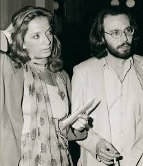 Francesco saverio venditti (born rome , august 27, 1976 ) is an italian actor. Antonello Venditti Eta Altezza Peso Ex Moglie Figlio Attore Compagna