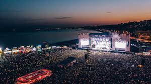 It is organized by the portuguese live entertainment company everything is new and its main sponsor is telecommunications company nos. Nos Alive 2020 Official Tickets Lineup News More Ticket Arena Ta