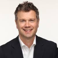 Sarah Curzon's Instagram, Twitter & Facebook