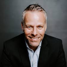 Doug Beard's Instagram, Twitter & Facebook