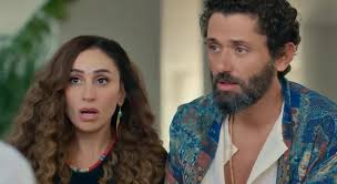 Mohamed Sami hosts the stars in his first appearance after announcing his  retirement.