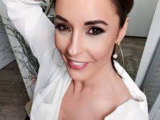 Gafe andreea esca: Alessandra Stoicescu deseneaza