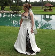 A Touch Of Camo Wedding Dresses Camo Wedding Dresses Wedding Gowns Vintage Plus Size Wedding Gowns