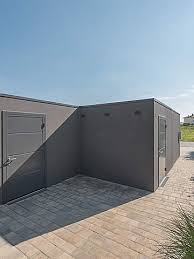 Sei es, weil ihre familie mehr als ein auto besitzt, sie ihren gästen einen parkplatz anbieten wollen, oder weil sie nicht jedes mal, wenn sie ihr. Garagen Durch Anbauten Vergrossern Garagen Welt