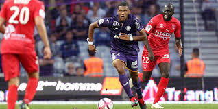 Maybe you would like to learn more about one of these? Officiel Jean Clair Todibo Avance Son Arrivee Au Fc Barcelone Fc Barcelone Blaugranas Fr